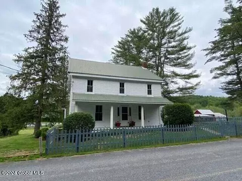788 Breese Hollow Rd, Hoosick Falls, NY 12090