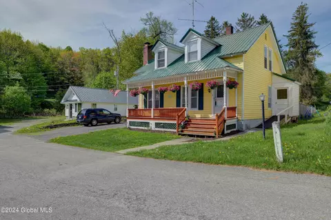 5914 Park Rd, Van Hornesville, NY 13475