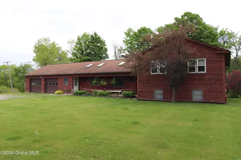 436 Hill Rd, Hoosick Falls, NY 12090