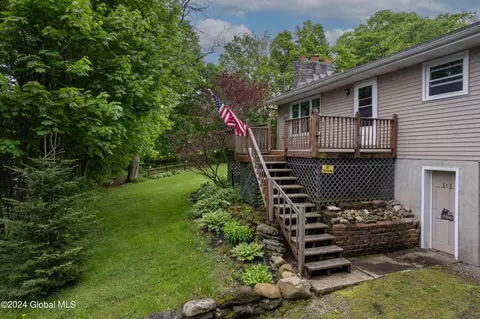 313 New Turnpike Rd, Fort Plain, NY 13339