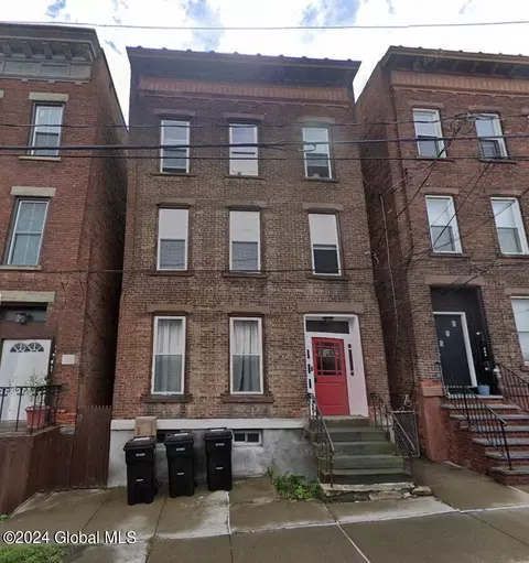 1406 5th Ave, Troy, NY 12180