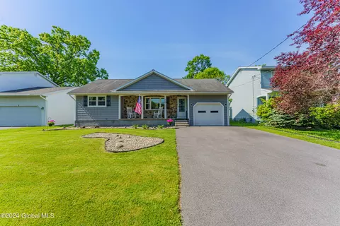 1236 Coplon Ave, Schenectady, NY 12309