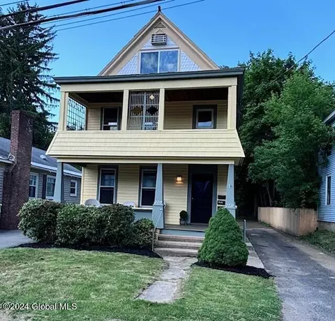 2219-2221 Plum St, Niskayuna, NY 12309