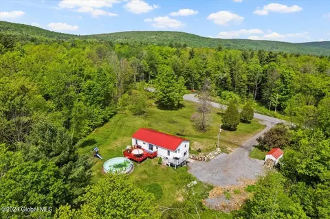 254 Ballou Rd, Porter Corners, NY 12859