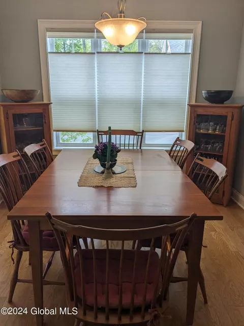 705 Heather Ln, Altamont, NY 12009 photo 11