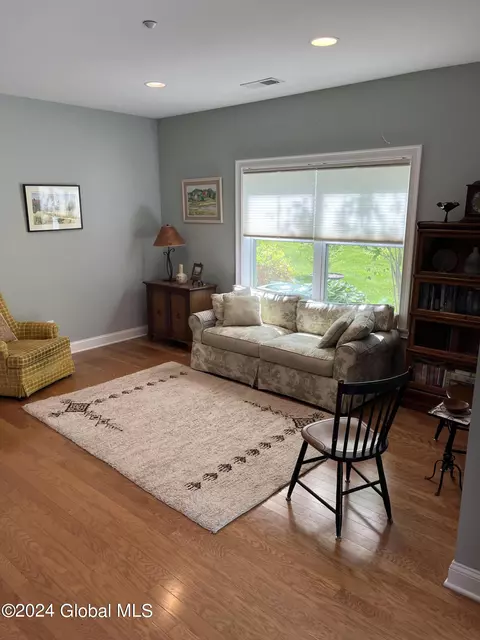 705 Heather Ln, Altamont, NY 12009 photo 10
