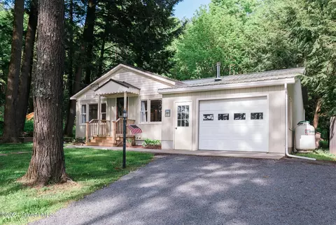 232 Bear Gulch Rd, Summit, NY 12175