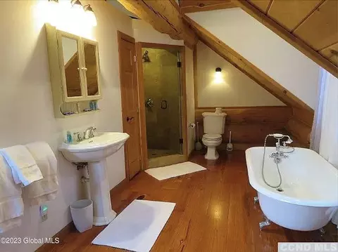Bath - 21 Sundance Dr, Windham, NY 12496 photo 3 of 3