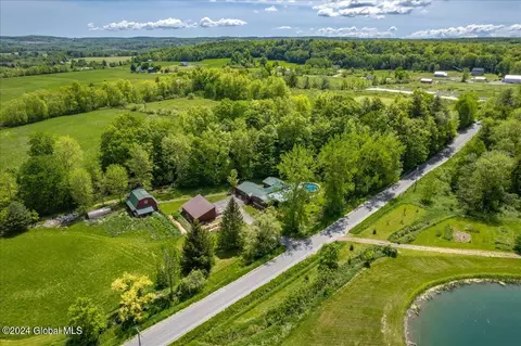 471 Lansing Rd, Fultonville, NY 12072