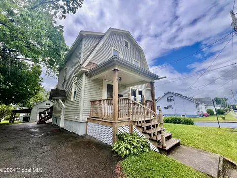 200 E Decker St, Johnstown, NY 12095