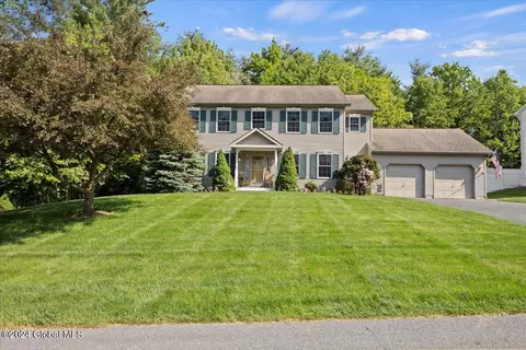 34 Whitney Rd S, Saratoga Springs, NY 12866
