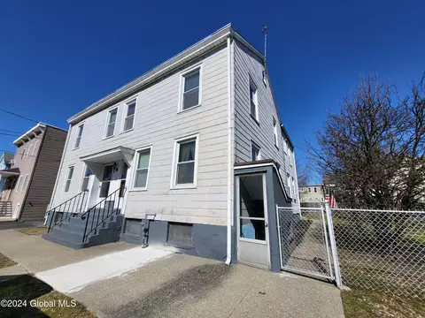 109 3rd St, Watervliet, NY 12189