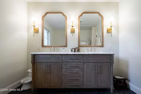 Bath - 3 S Devitt Rd, Waterford, NY 12188 photo 3 of 7