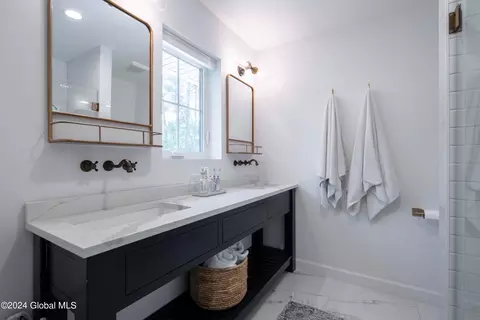 Bath - 3 S Devitt Rd, Waterford, NY 12188 photo 5 of 7