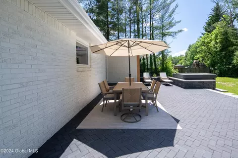 Exterior - 3 S Devitt Rd, Waterford, NY 12188 photo 5 of 17