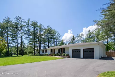 Exterior - 3 S Devitt Rd, Waterford, NY 12188 photo 14 of 17