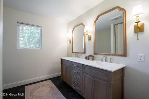 Bath - 3 S Devitt Rd, Waterford, NY 12188 photo 1 of 7