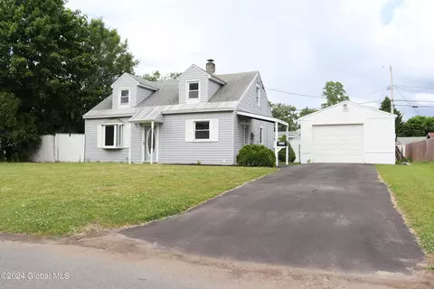 1020 Alheim Dr, Schenectady, NY 12303