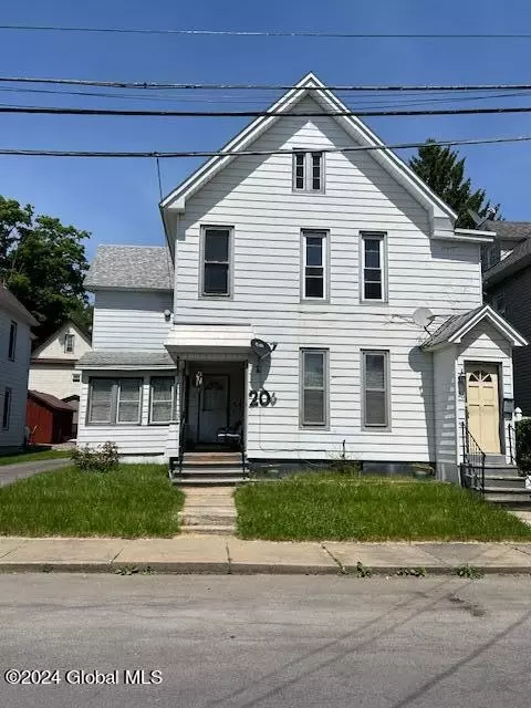 20 Milton Ave, Amsterdam, NY 12010