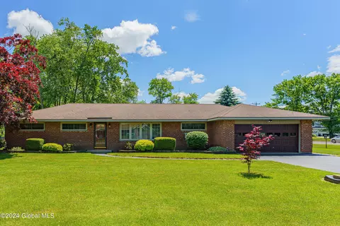 1 Sunset Blvd # A, Colonie, NY 12205