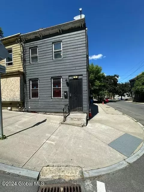 9 Second Ave, Albany, NY 12202