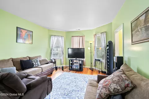 Living - 829 Stanley St, Schenectady, NY 12307 photo 2 of 3