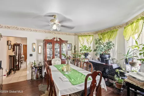 Dining - 829 Stanley St, Schenectady, NY 12307 photo 1 of 2