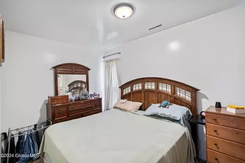 Bedroom - 829 Stanley St, Schenectady, NY 12307 photo 1 of 2