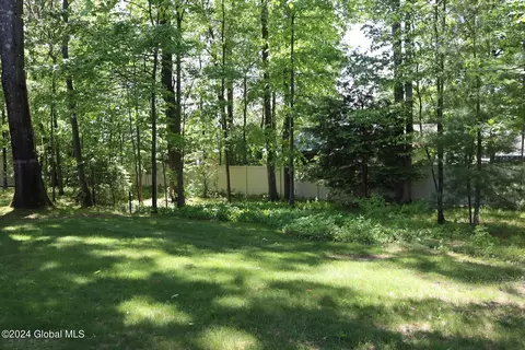Exterior - 4 Praise Ln, Glenville, NY 12302 photo 7 of 9