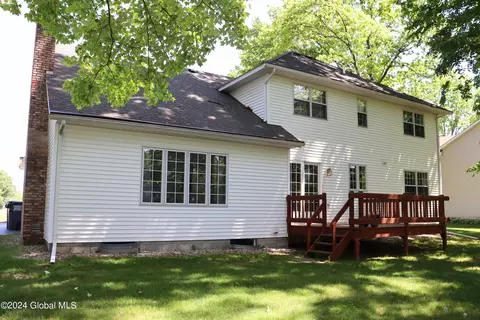 Exterior - 4 Praise Ln, Glenville, NY 12302 photo 4 of 9