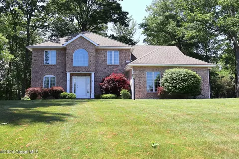 Exterior - 4 Praise Ln, Glenville, NY 12302 photo 2 of 9