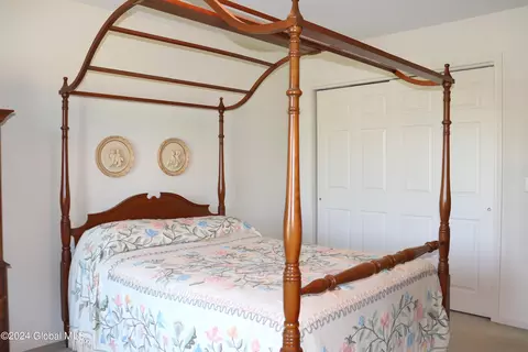 Bedroom - 4 Praise Ln, Glenville, NY 12302 photo 2 of 10