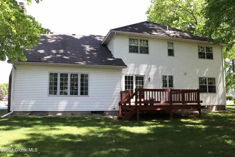 Exterior - 4 Praise Ln, Glenville, NY 12302 photo 3 of 9