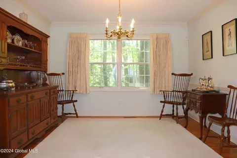 Dining - 4 Praise Ln, Glenville, NY 12302 photo 2 of 2