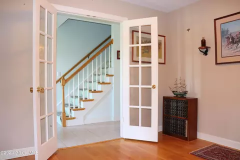 Entry Way - 4 Praise Ln, Glenville, NY 12302 photo 1 of 3