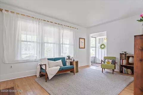 1102 Baker Ave, Schenectady, NY 12309 photo 8