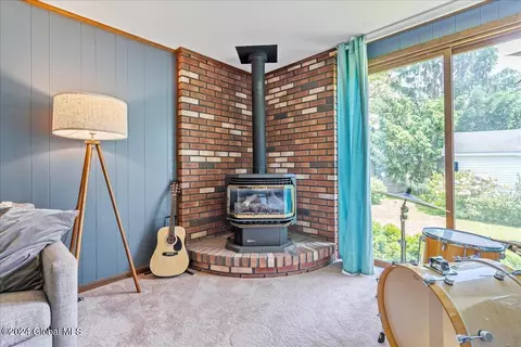 1102 Baker Ave, Schenectady, NY 12309 photo 17
