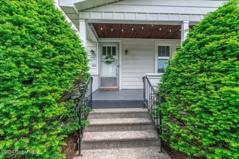 1102 Baker Ave, Schenectady, NY 12309 photo 46