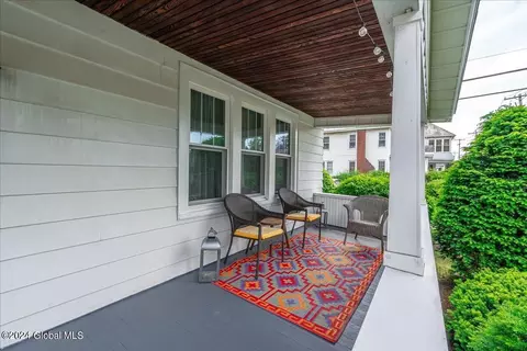 1102 Baker Ave, Schenectady, NY 12309 photo 2