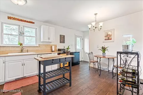 209 Sherman Ave, Troy, NY 12180 photo 9