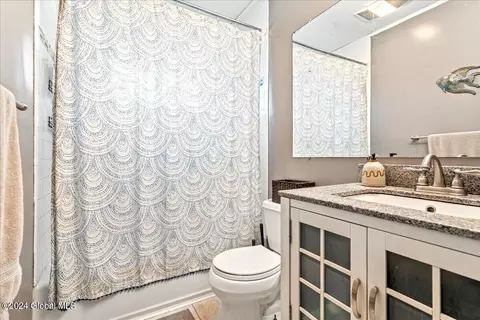 209 Sherman Ave, Troy, NY 12180 photo 17