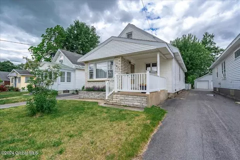1683 Helderberg Ave, Rotterdam, NY 12306