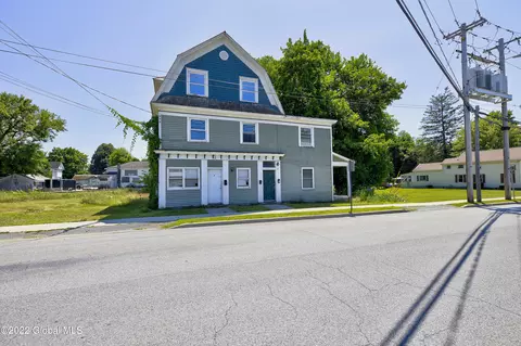 70 East St, Fort Edward, NY 12828