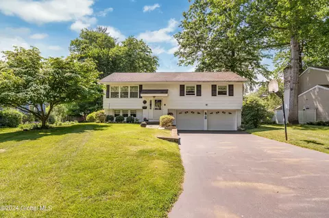 505 Huron Rd, Delmar, NY 12054