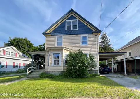 14 Marion Ave, South Glens Falls, NY 12803