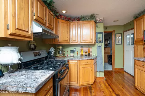 Kitchen - 114 County Hwy 126, Broadalbin, NY 12025 photo 2 of 5