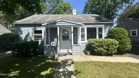 11 Holland Ave, Colonie, NY 12205