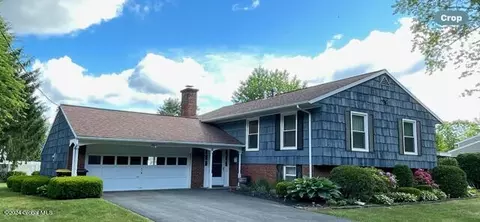 6 Glenwood Dr, Saratoga Springs, NY 12866