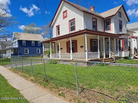 5 Second St, Glens Falls, NY 12801