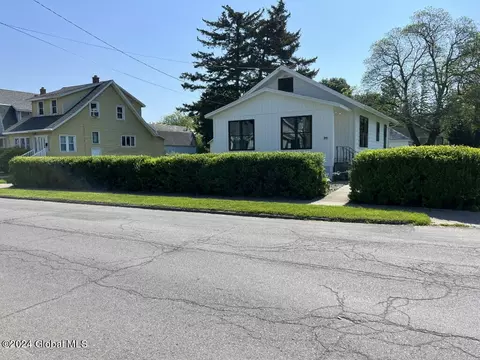 311 Pleasantview Ave, Scotia, NY 12302 photo 2